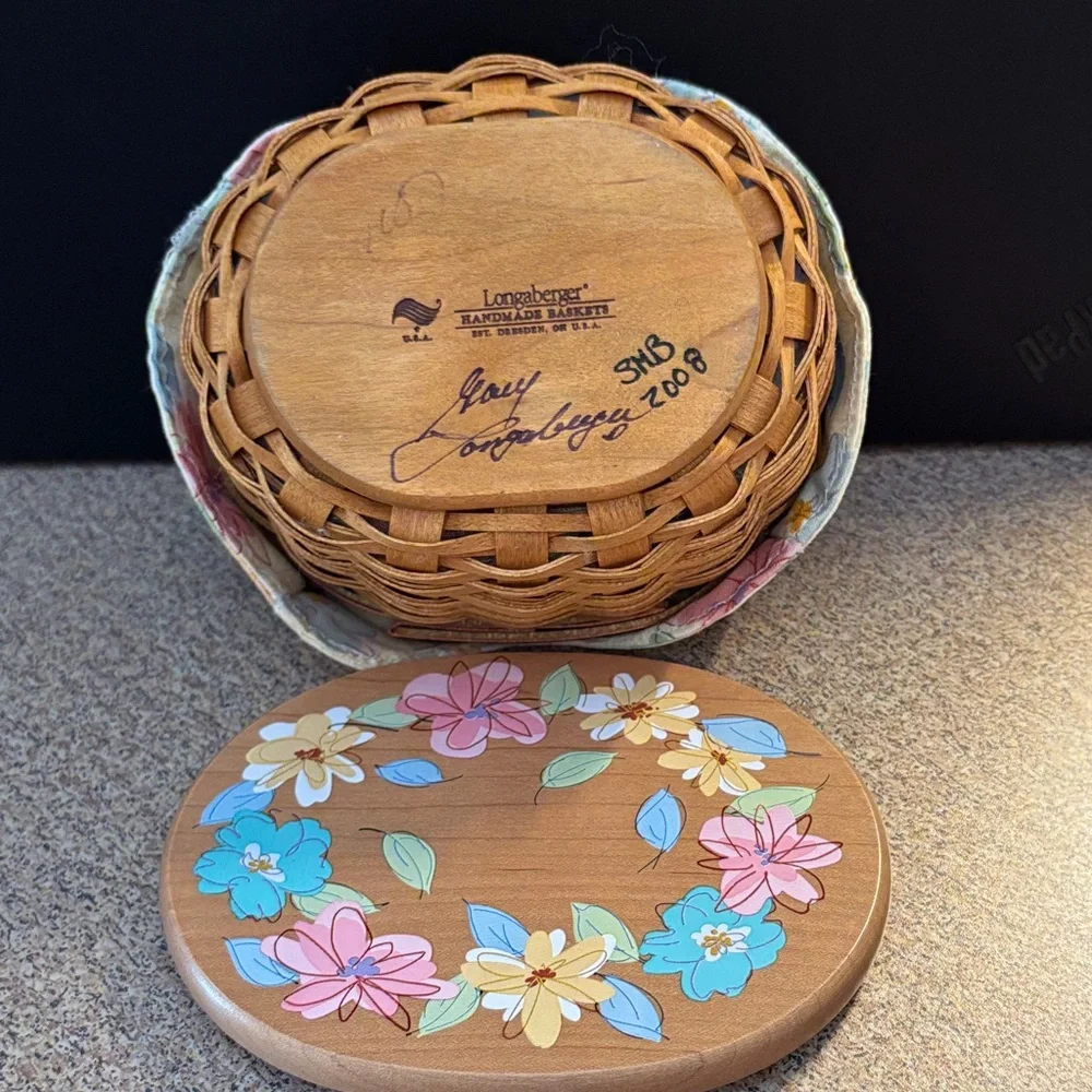 Signed 2008 Longaberger Mother’s Day basket set - Picture 4 of 4